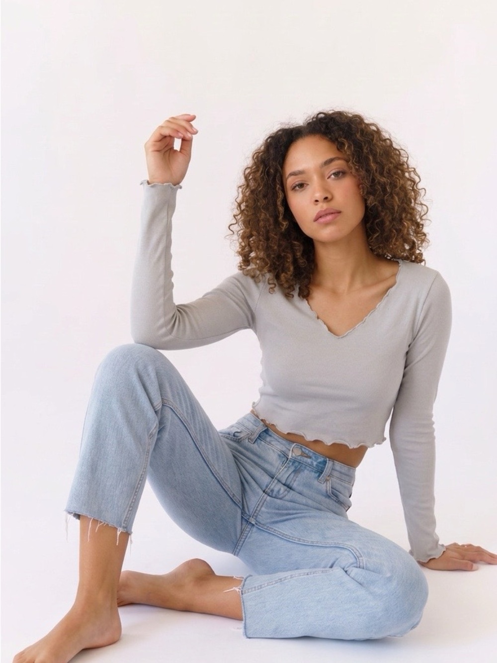 OQQ Light Gray Ribbed V-Neck Long Sleeve Crop Top